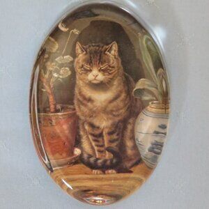 Charming Cat Glass Art Decor